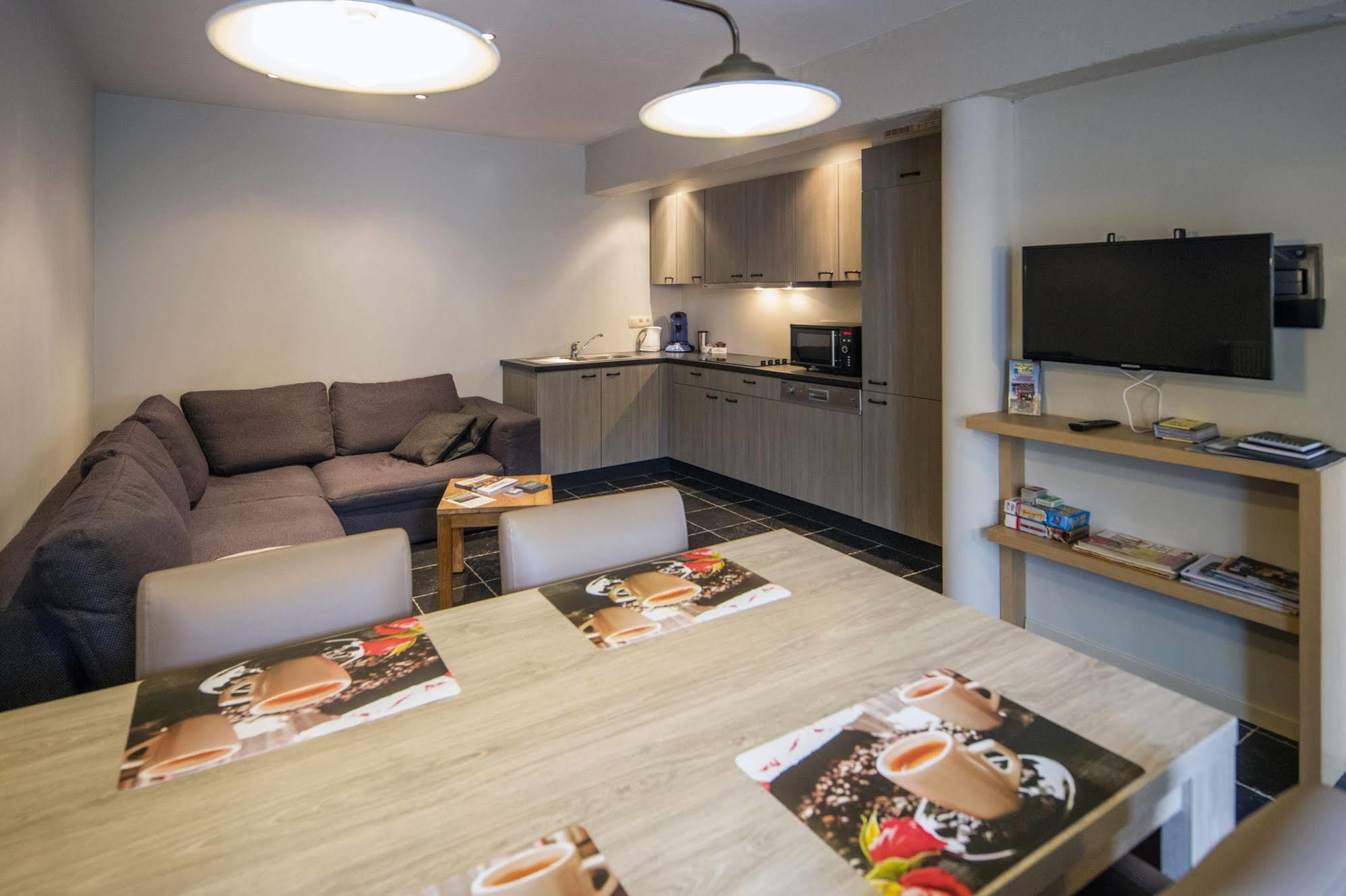 B&B De Oude Winning Riemst Exteriör bild