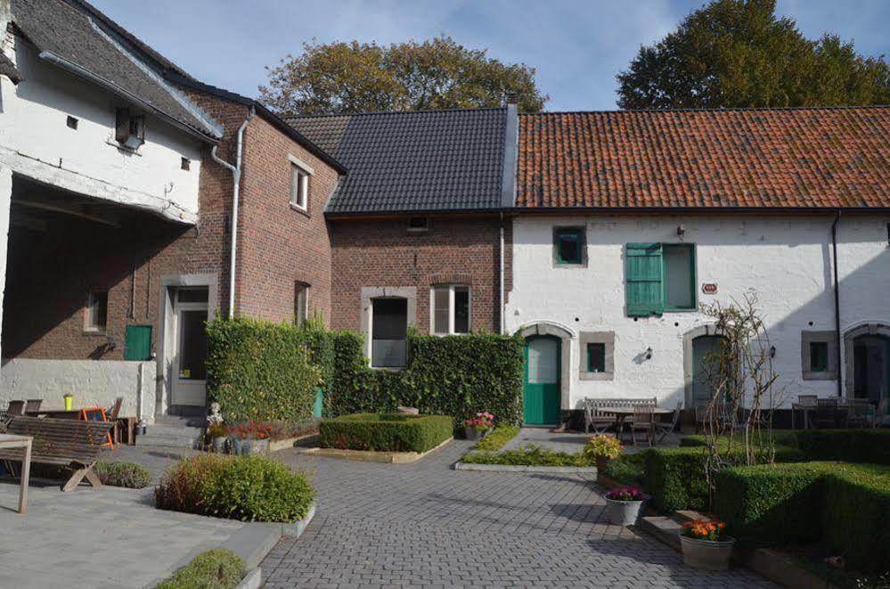 B&B De Oude Winning Riemst Exteriör bild