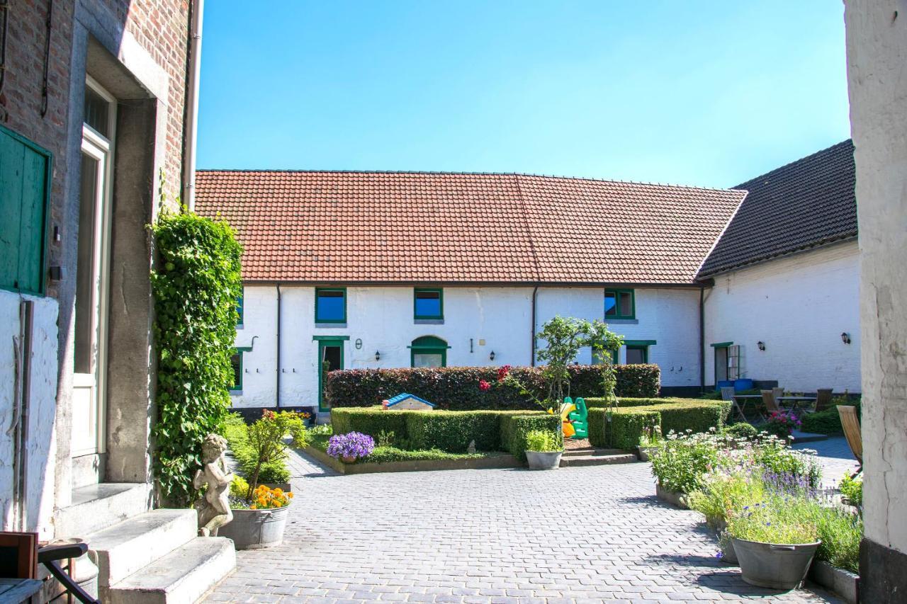 B&B De Oude Winning Riemst Exteriör bild