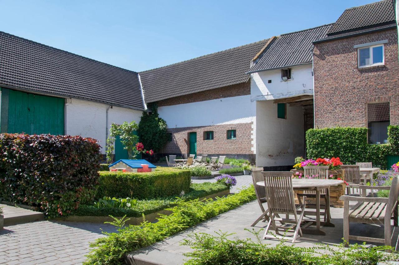 B&B De Oude Winning Riemst Exteriör bild