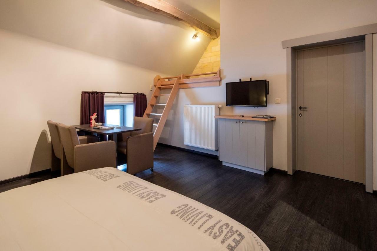 B&B De Oude Winning Riemst Exteriör bild