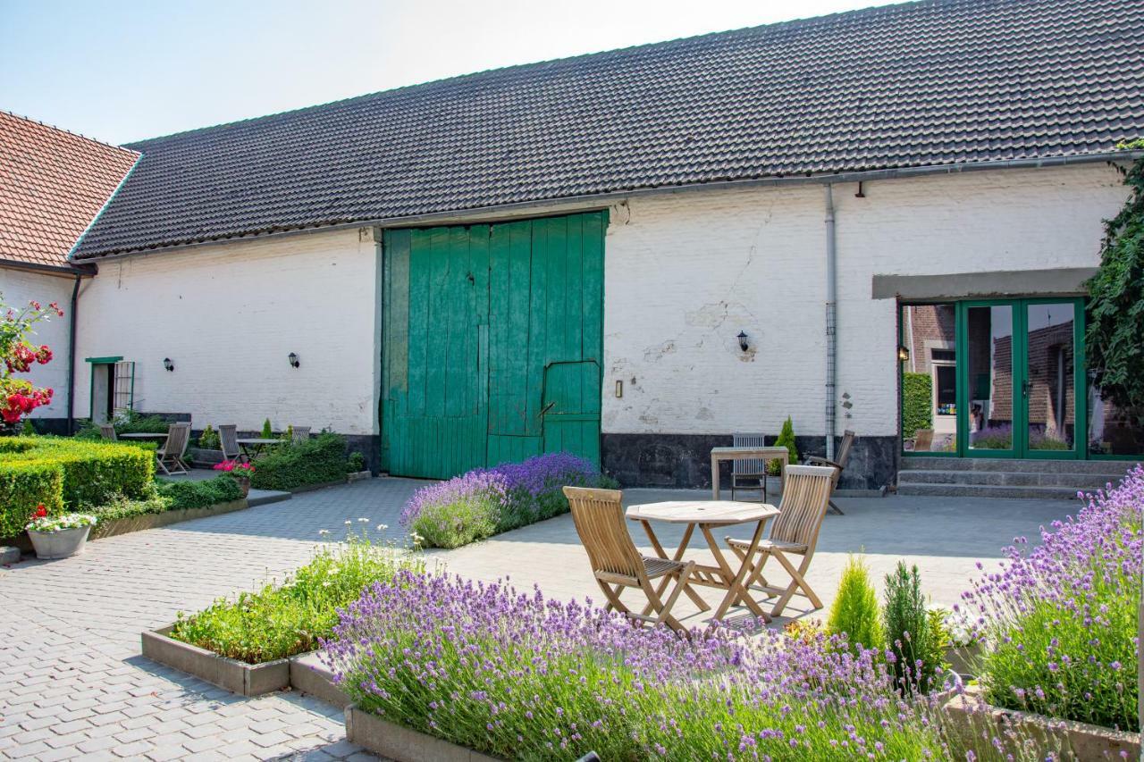 B&B De Oude Winning Riemst Exteriör bild