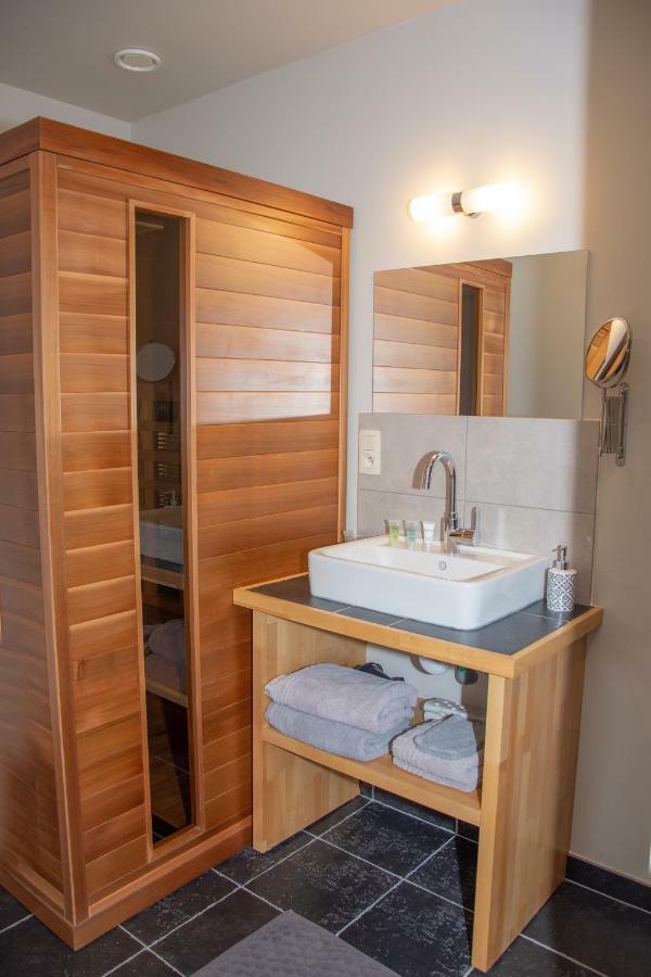 B&B De Oude Winning Riemst Exteriör bild